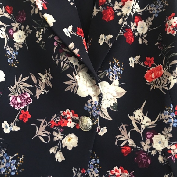 Lane Bryant Size 16 Floral Navy Blazer - Picture 4 of 7